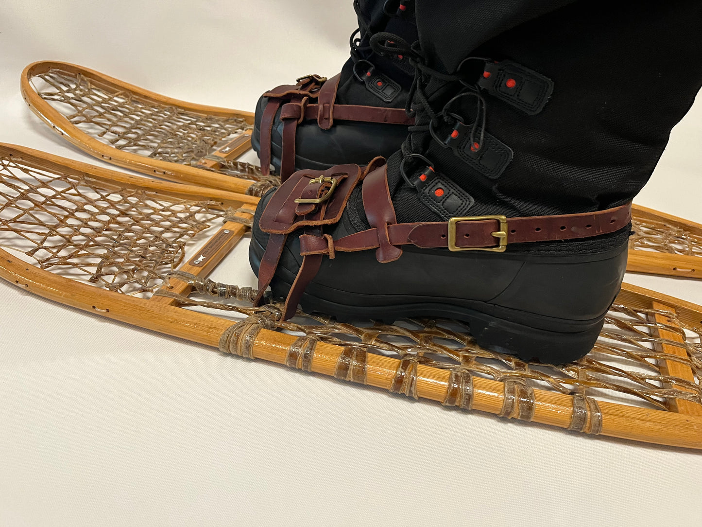 Leather snow shoe binding