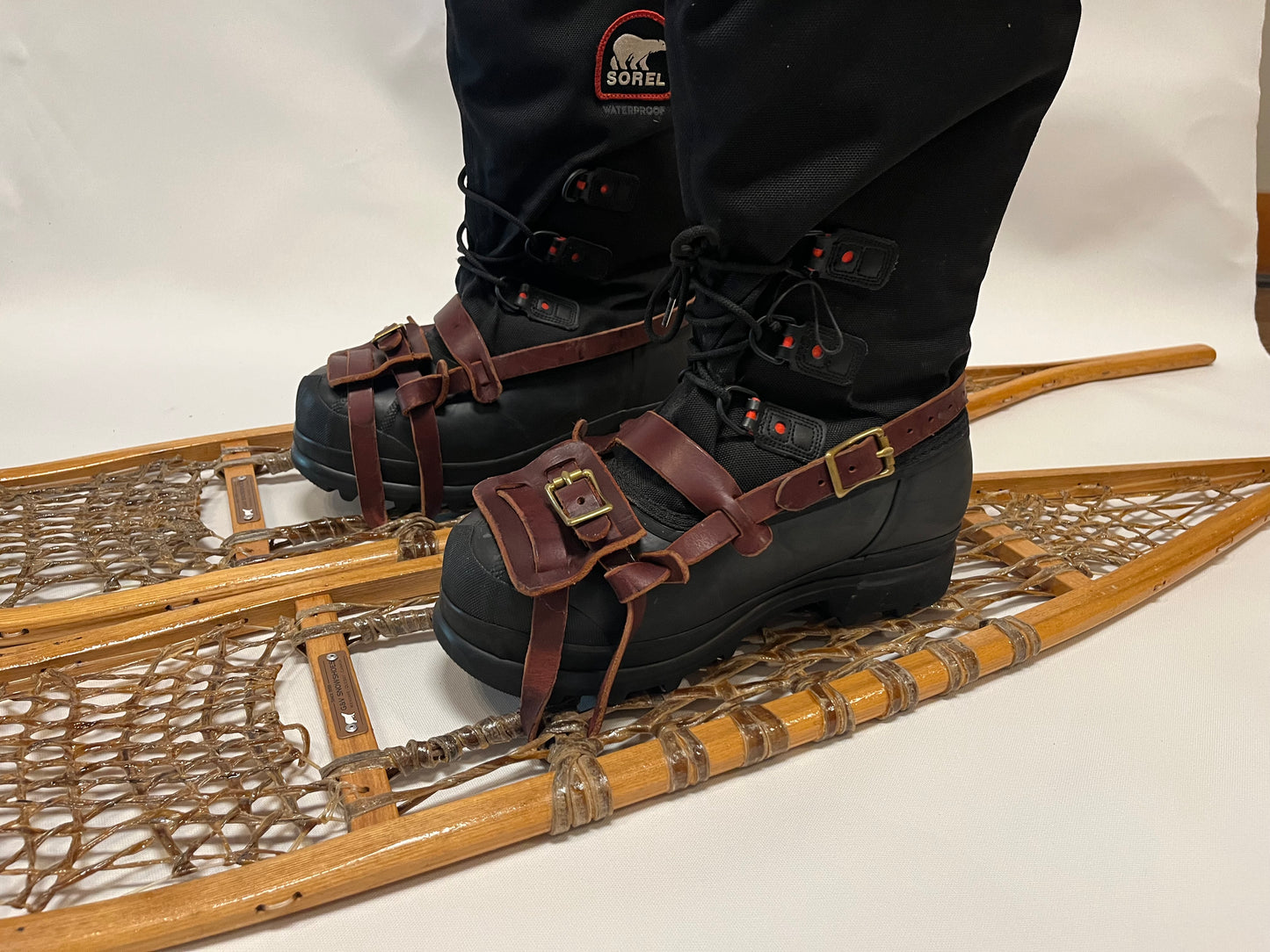 Leather snow shoe binding
