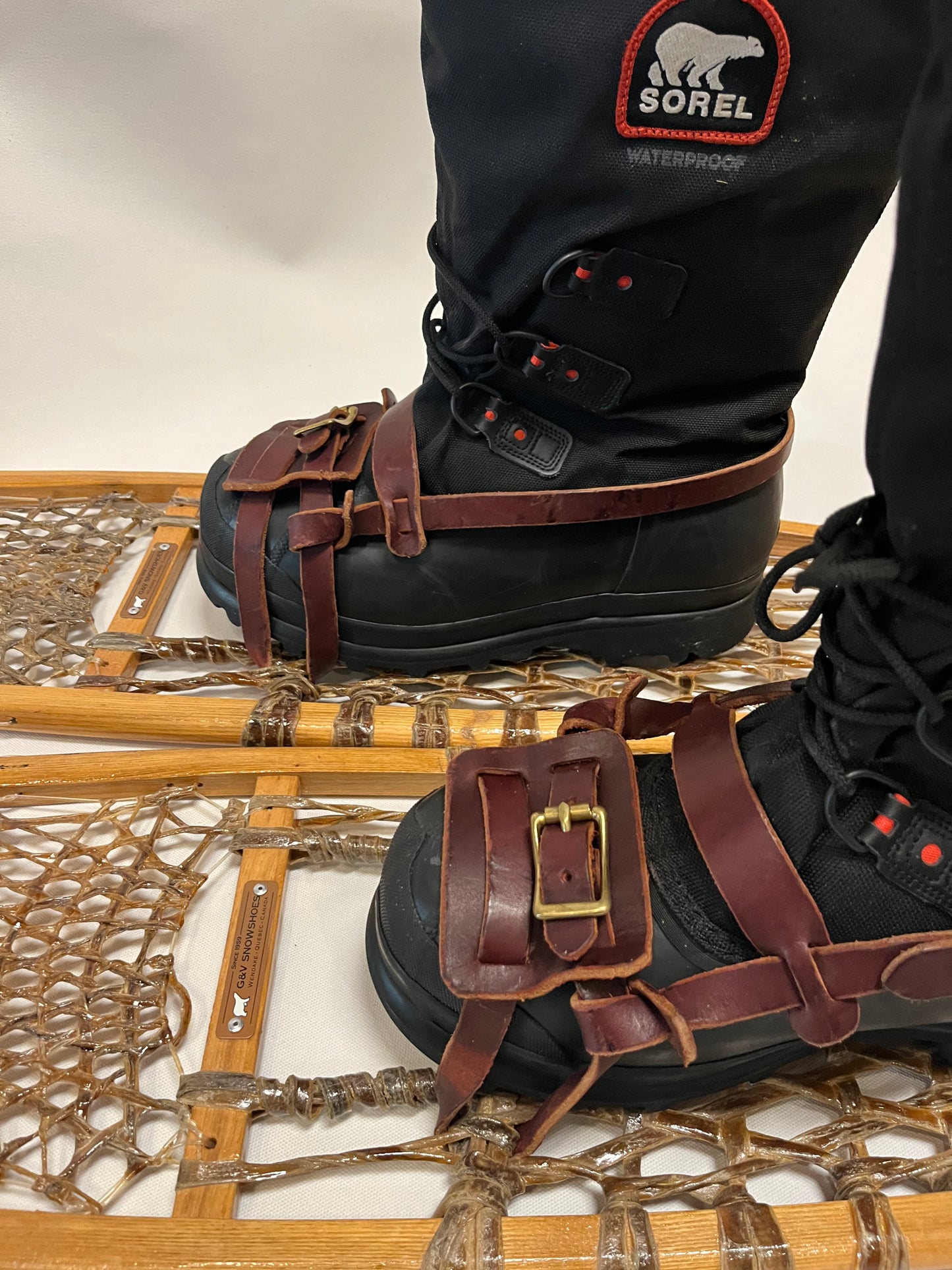 Leather snow shoe binding